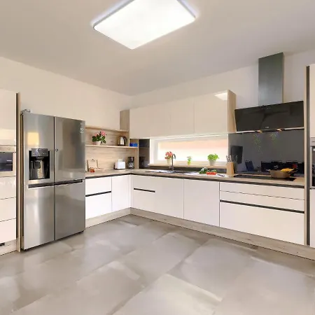 Holiday home Edi By Interhome Sisan
