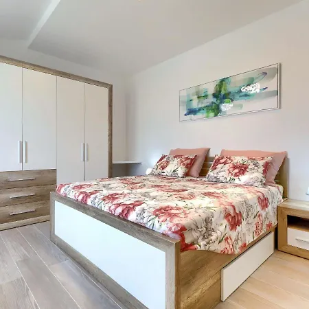 Edi By Interhome