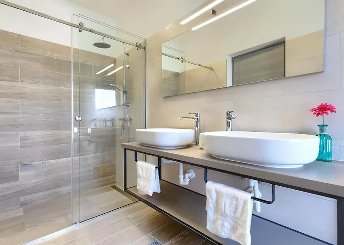 Edi By Interhome