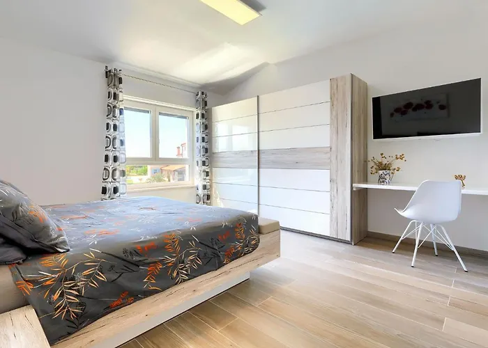 بيت للعطل Edi By Interhome