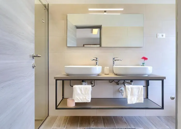 Edi By Interhome بيت للعطل Šišan