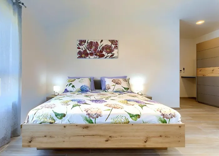 Edi By Interhome بيت للعطل Šišan