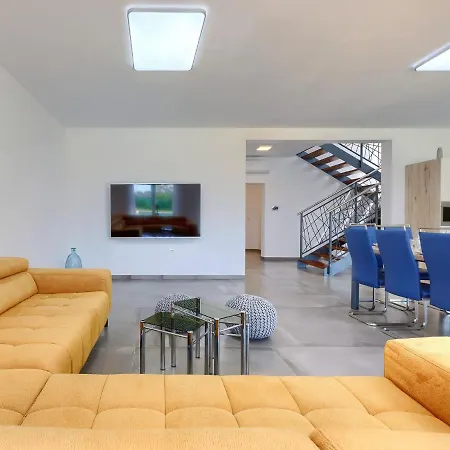 בית נופש Edi By Interhome *